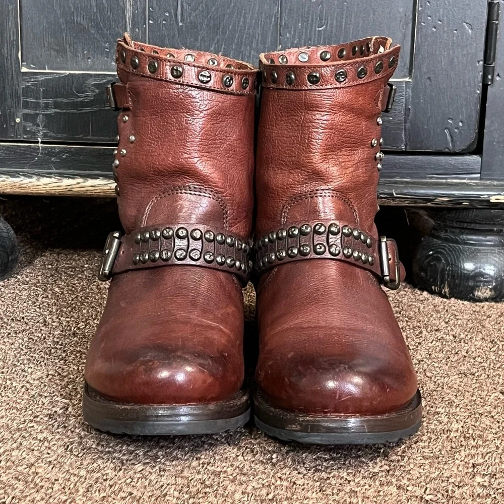 🔴SALE🔴 Frye Veronica studded moto ankle boot Size 8 - Picture 6 of 16